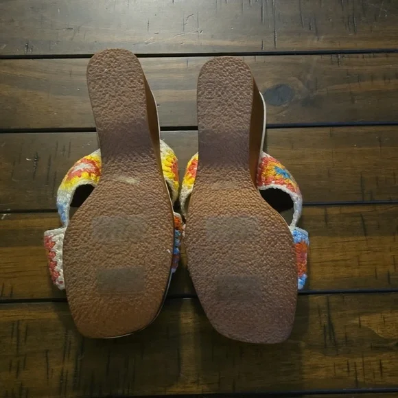 Bamboo Boho Crocheted Wedge Sandals Size 8 - Picture 4 of 9